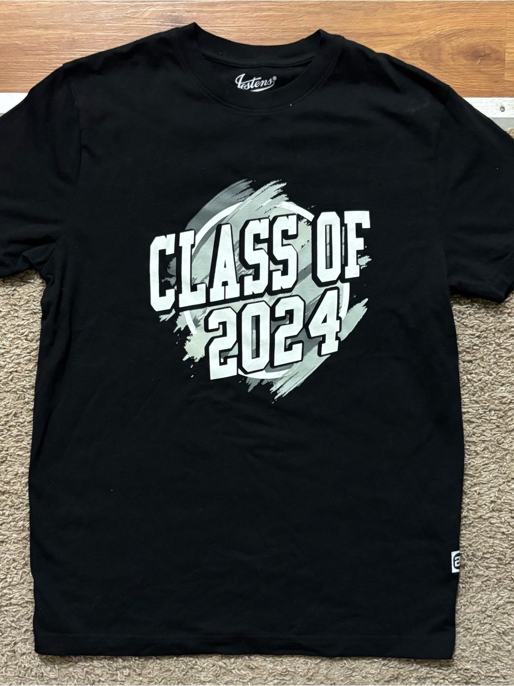 Jostens Woman’s Md Classic Black "Class of 2024" Graphic Tee Like New Condition